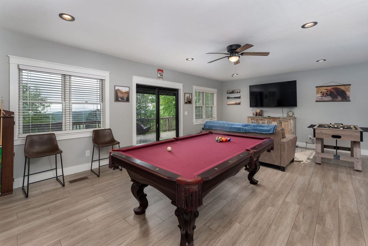 49 Valley Dr #1282662P - Photo 4 of 42