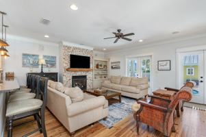 featured image of 87 Barracuda St