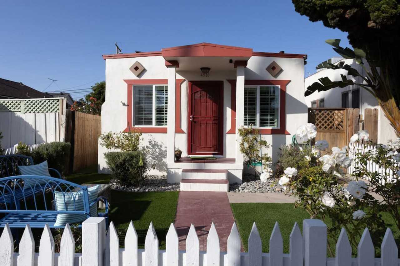 4916 Long Branch Avenue - Photo 3 of 68