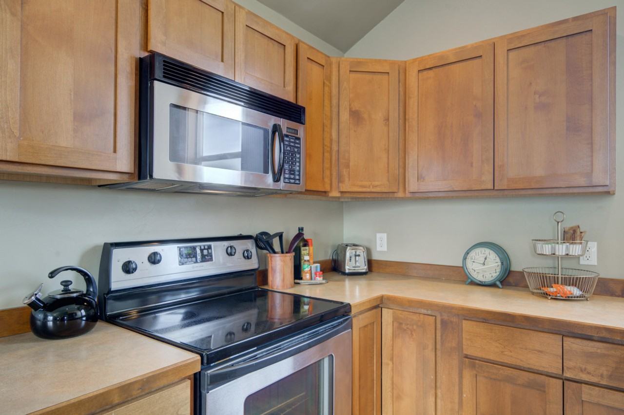 4489 Alexander St #1292384P - Photo 6 of 26