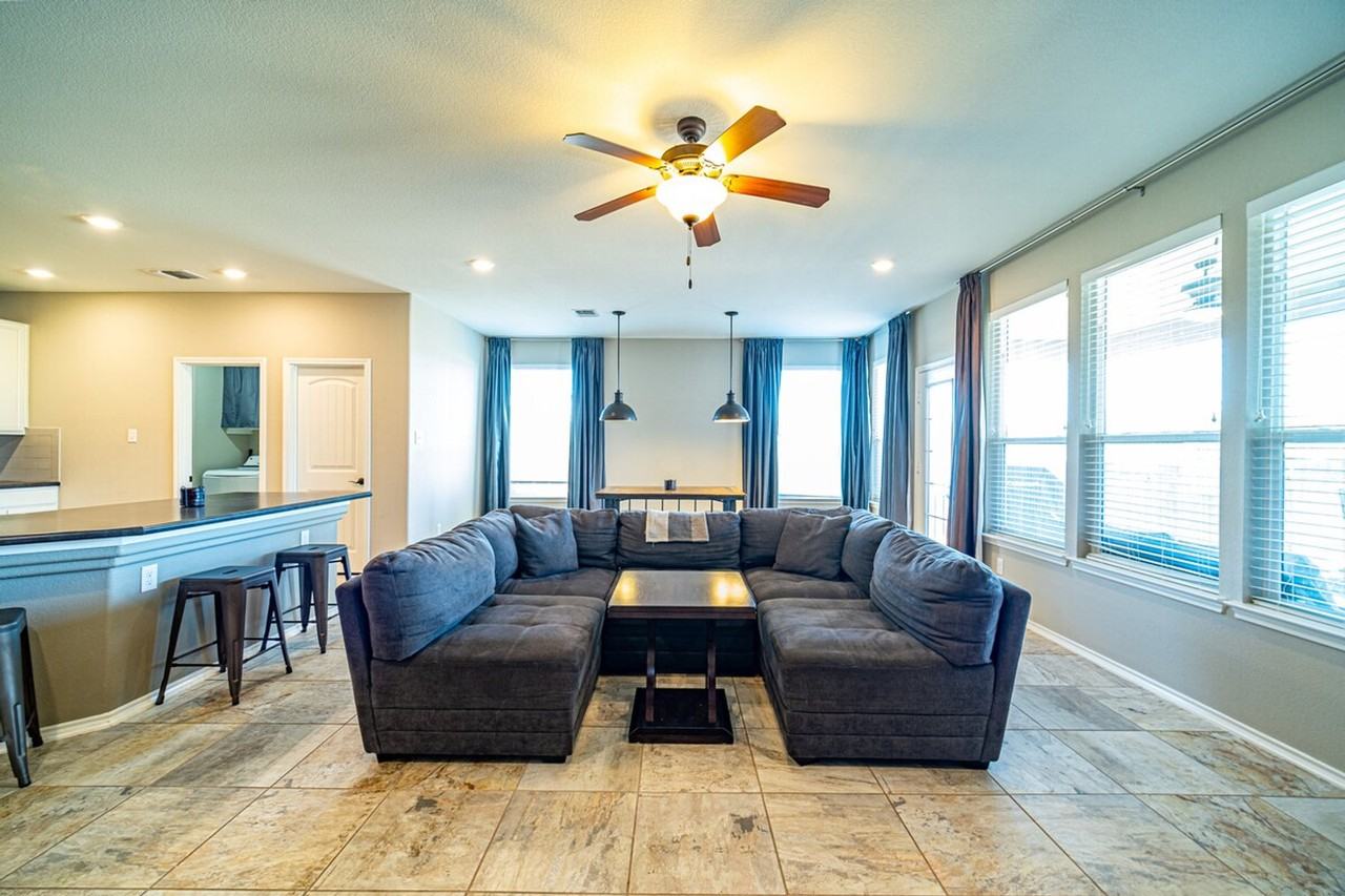 8221 Reggio St #1295572P - Photo 3 of 35