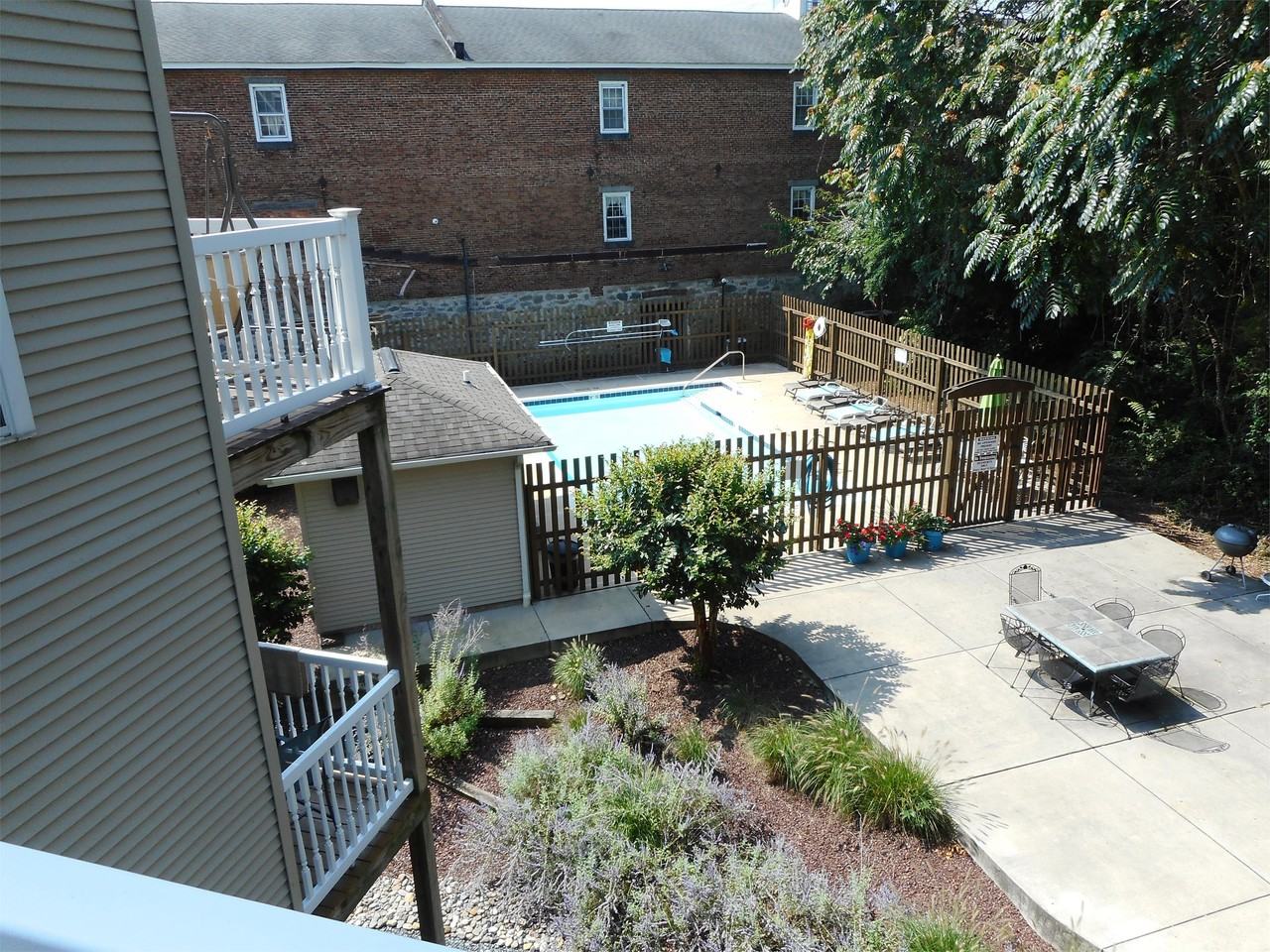 204B Seneca Way #1 - Photo 2 of 50