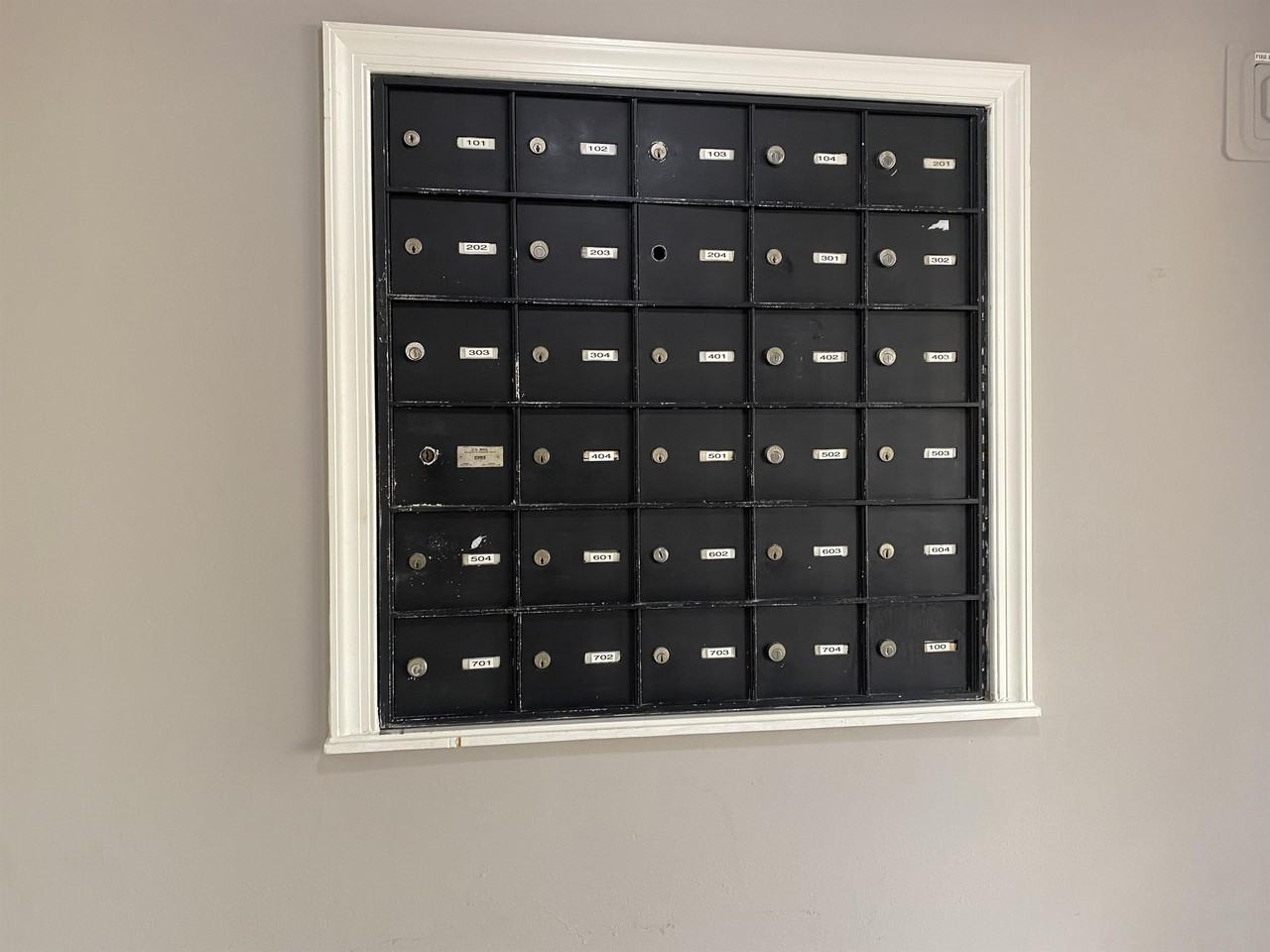 275 1st St S #1 - Photo 4 of 46