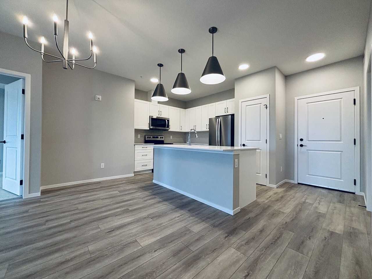 140 Mahogany Street South East - Photo 2 of 19