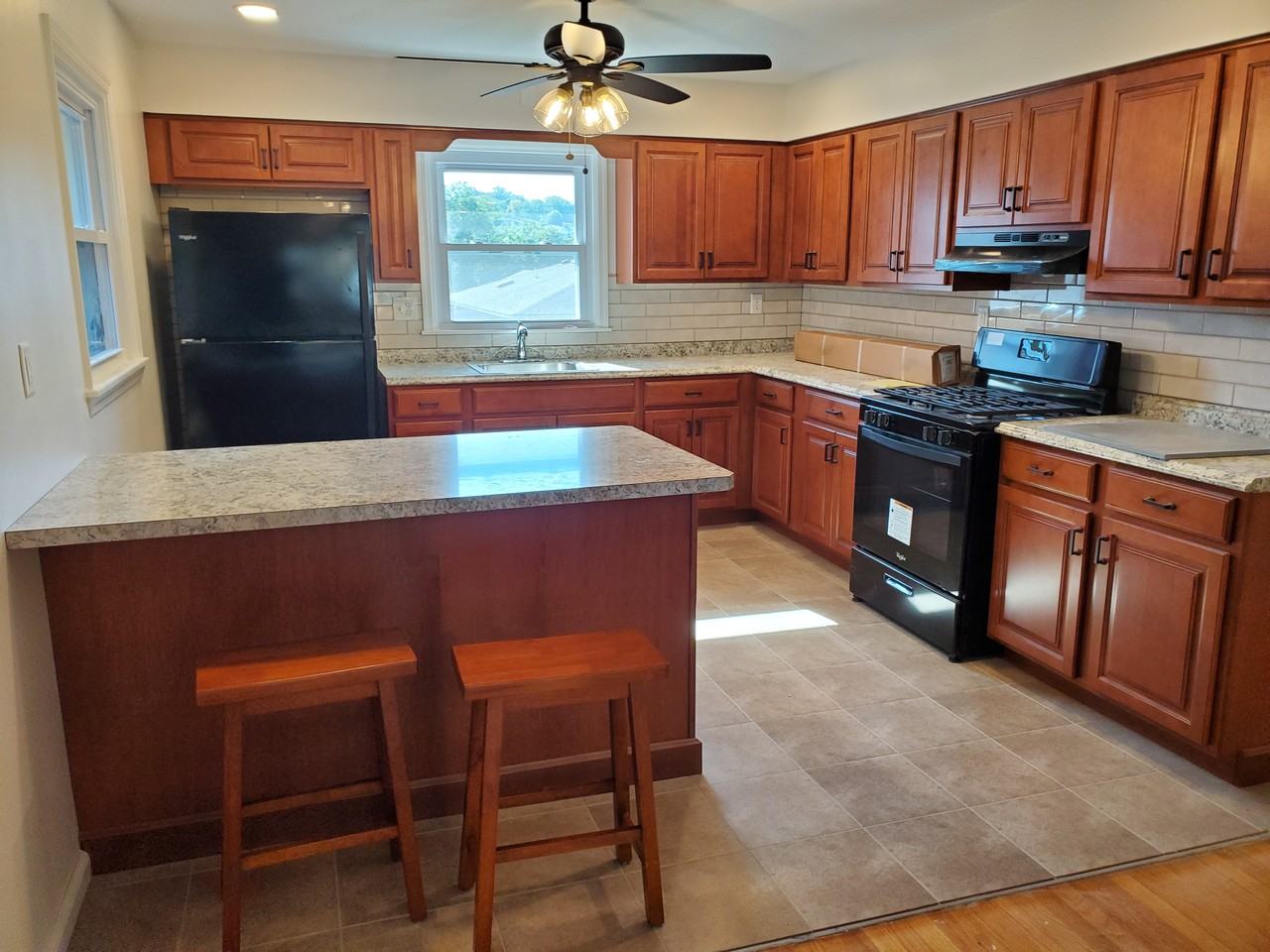 216 Glen Avenue 2 - Photo 2 of 17