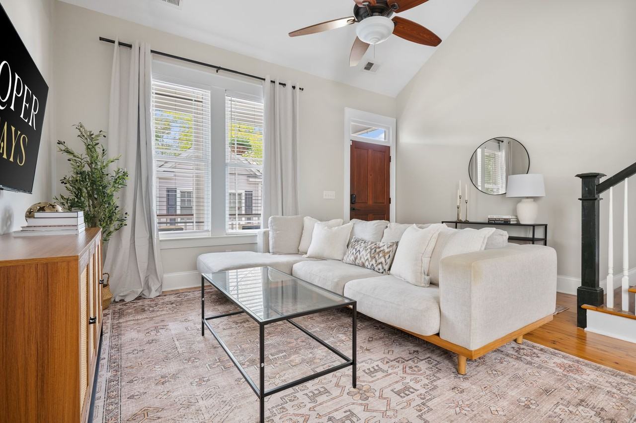 4 Senate St - Photo 5 of 28