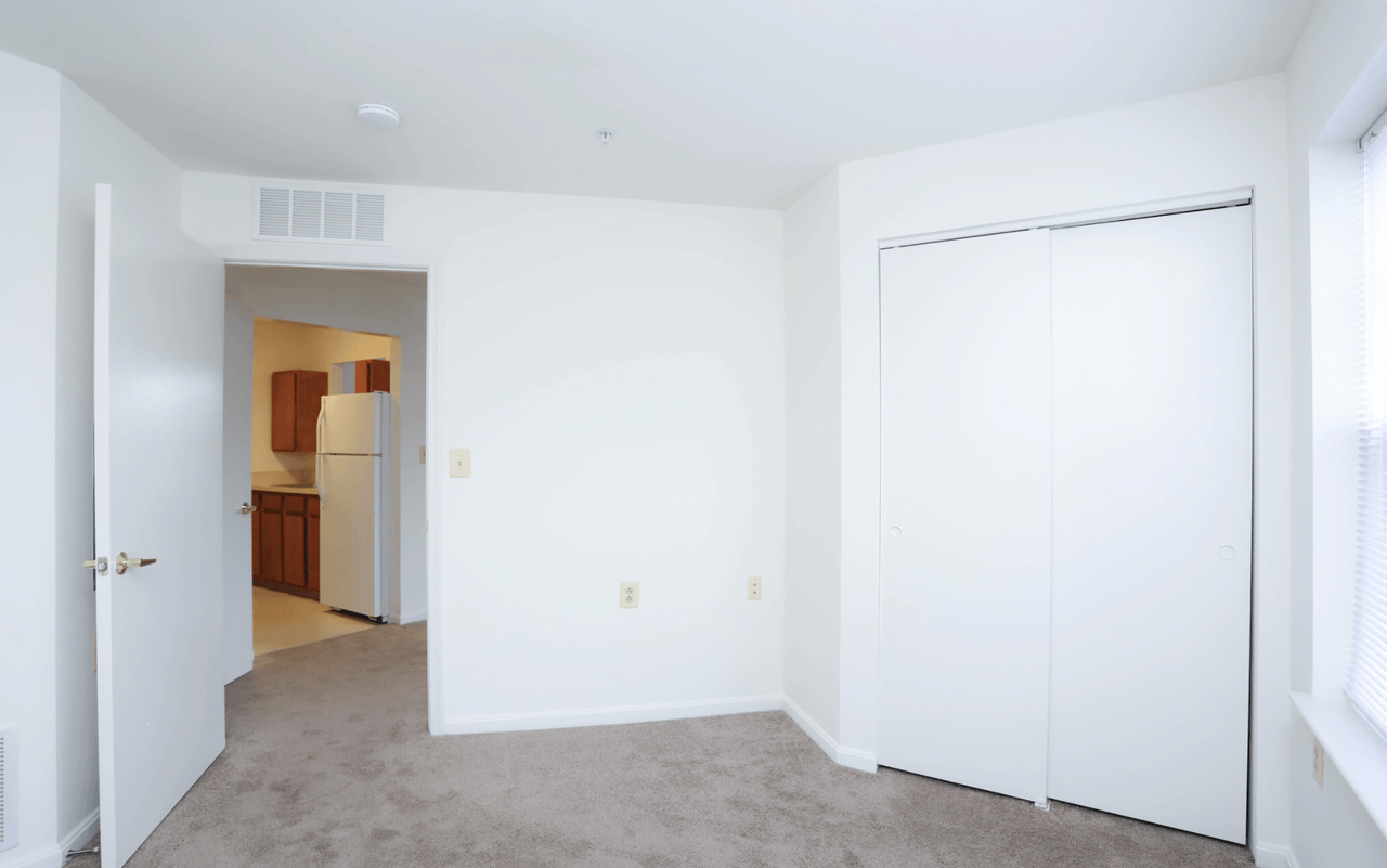 Selborne House of Laurel - Photo 3 of 23