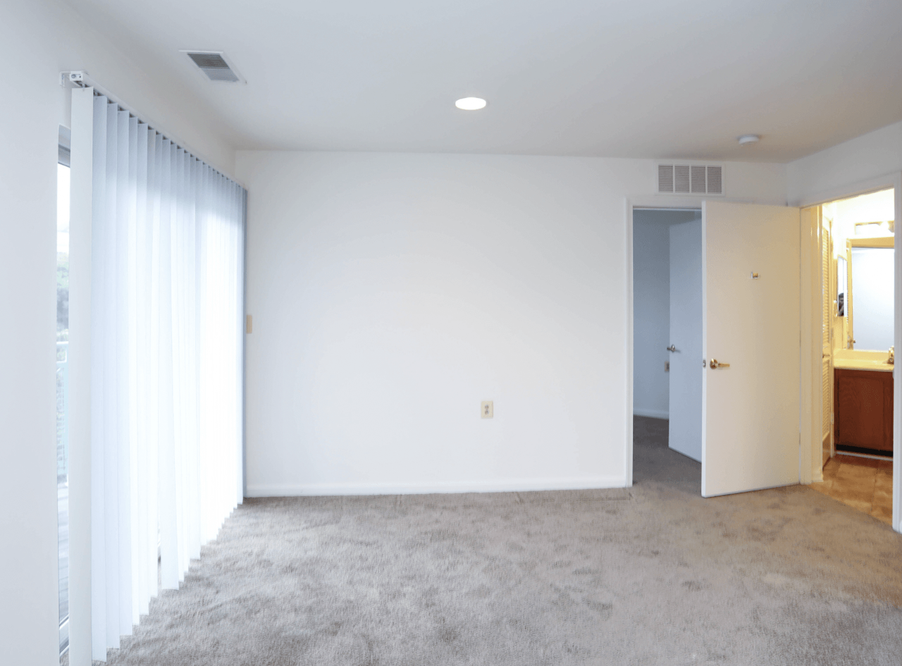 Selborne House of Laurel - Photo 5 of 23