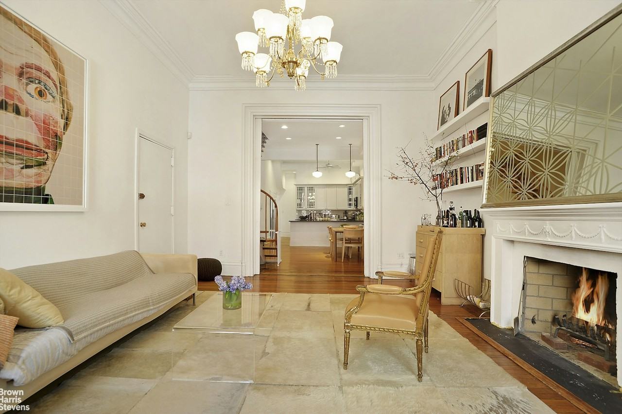 20 W 16th St - Photo 2 of 10