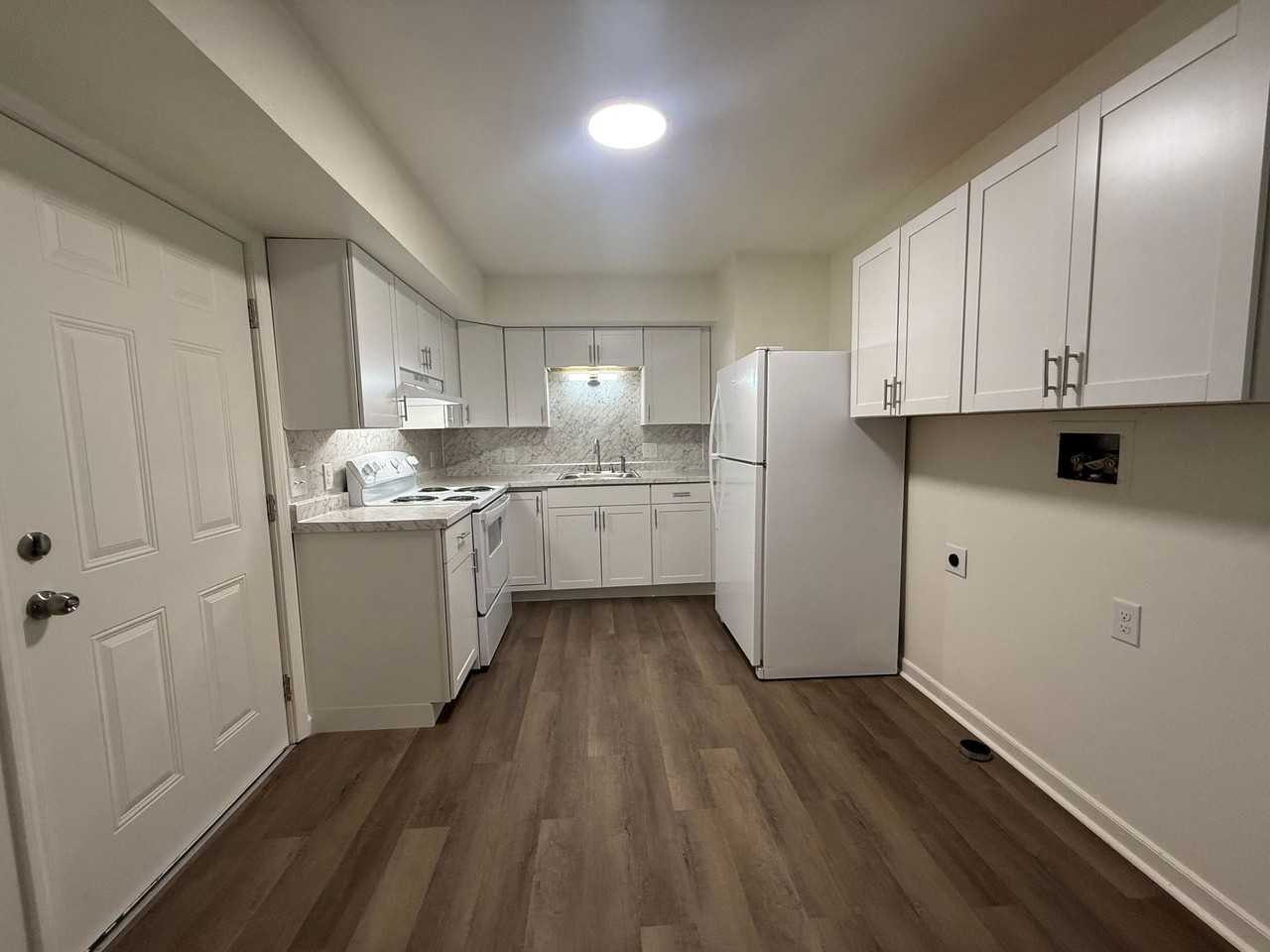 Cypress Townhomes - Photo 4 of 20