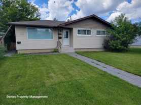 9072 52 St Nw - Photo 1 of 1