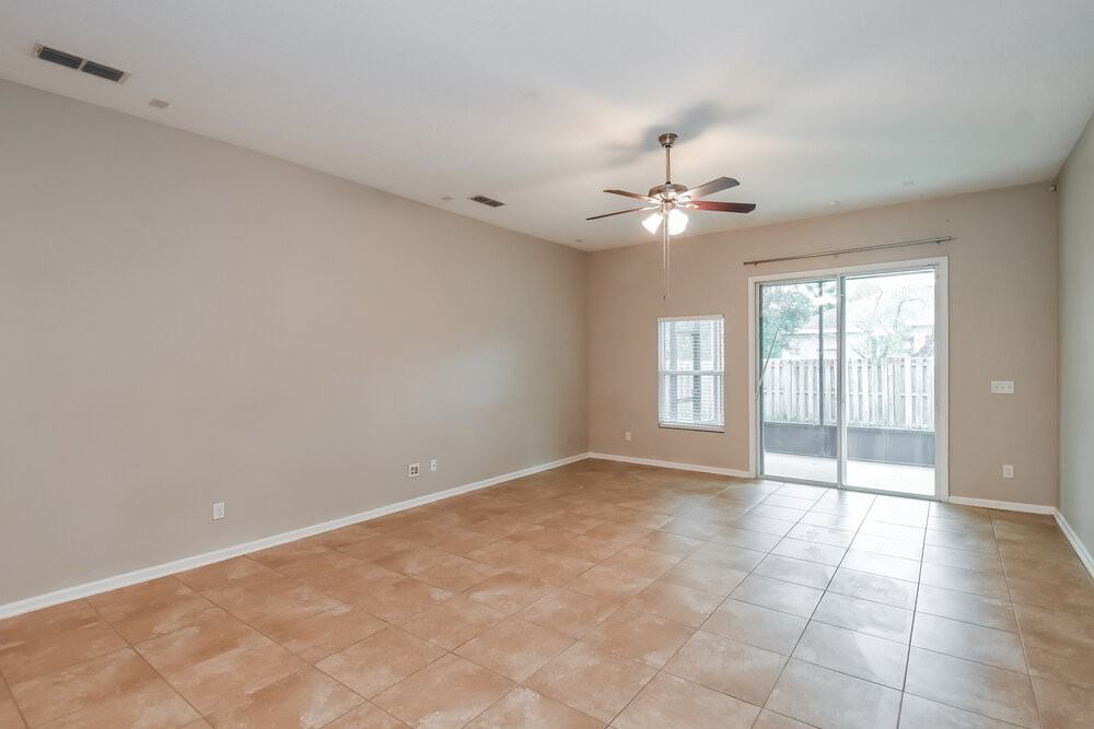15809 Canoe Creek Dr - Photo 3 of 17