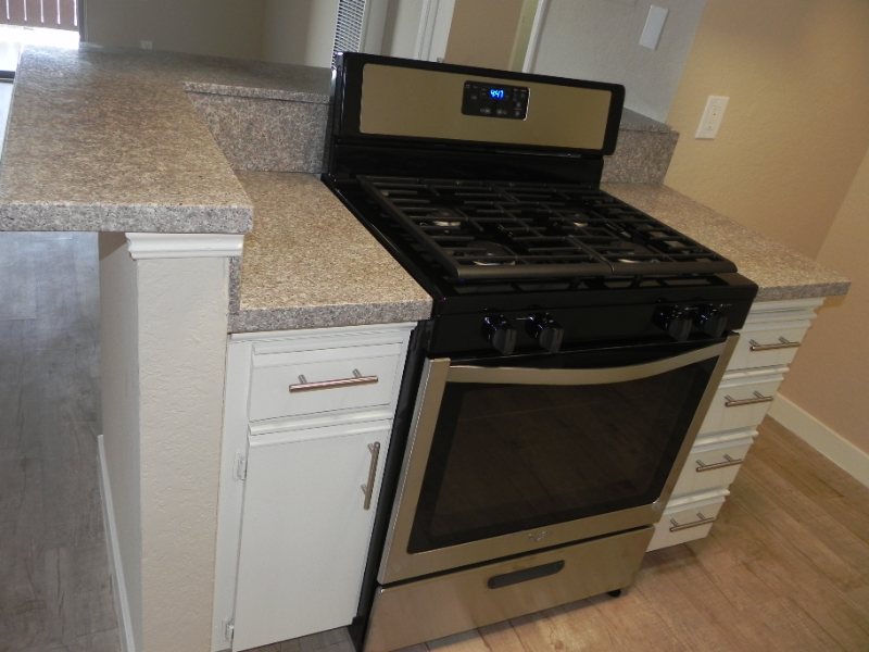 8602 West Chapman Avenue - Photo 5 of 28