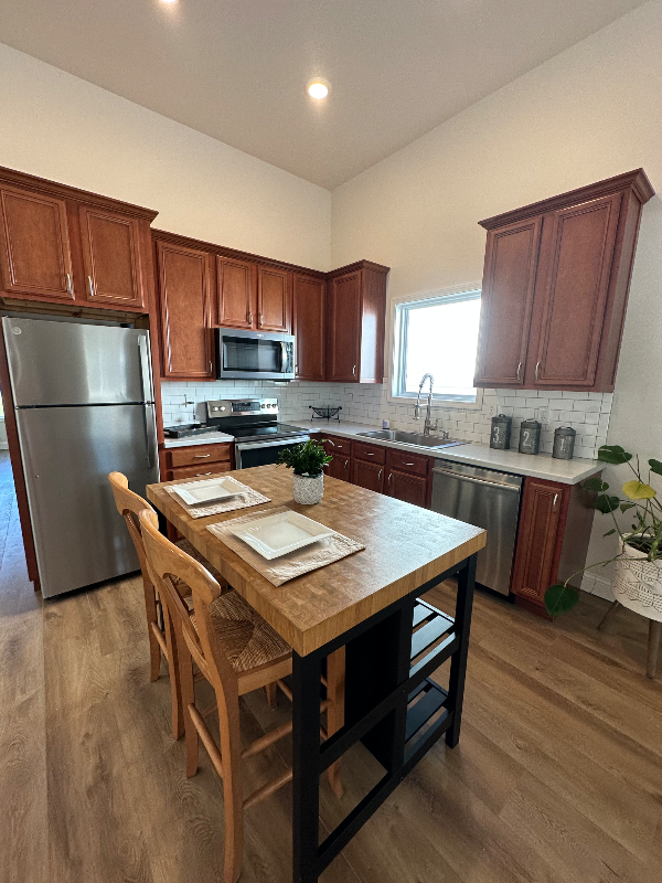 10 Ryan St - Photo 2 of 10