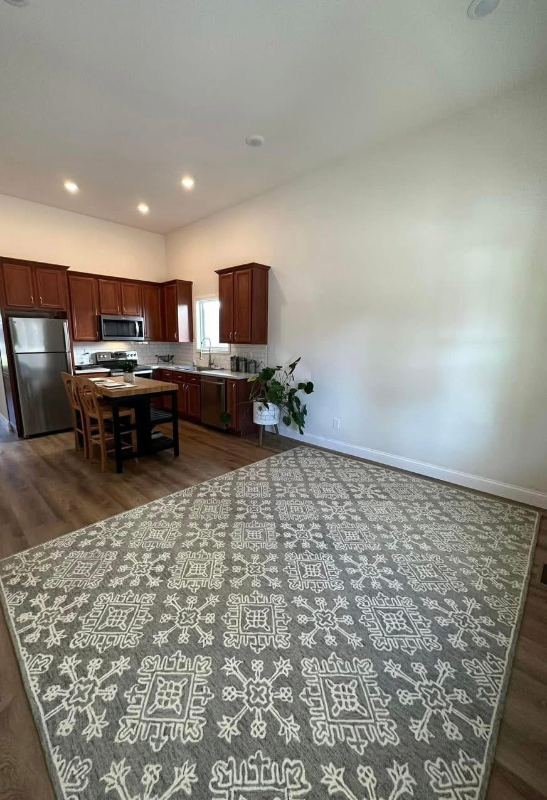 10 Ryan St - Photo 5 of 10