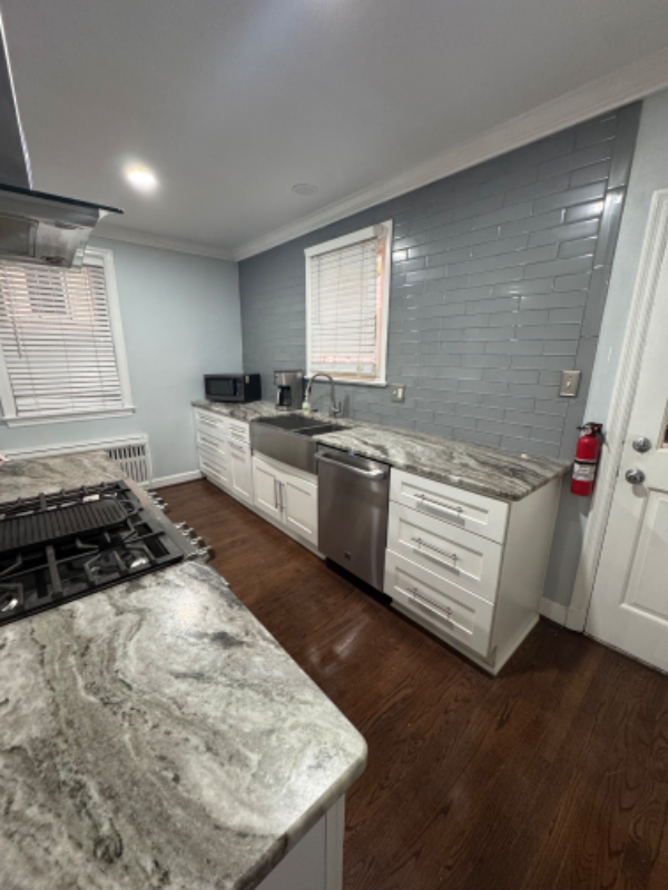 2419 Chesterfield Ave - Photo 2 of 12