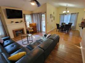 117 W Victoria Ct #F - Photo 1 of 1