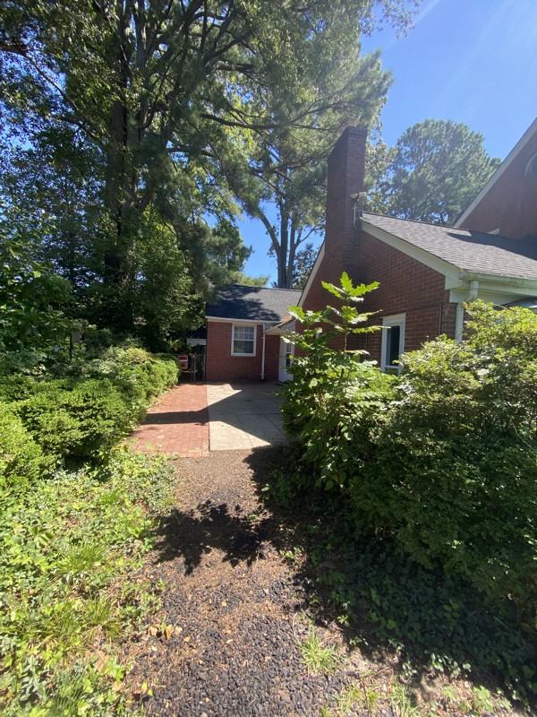 24 Holly Dr - Photo 2 of 20