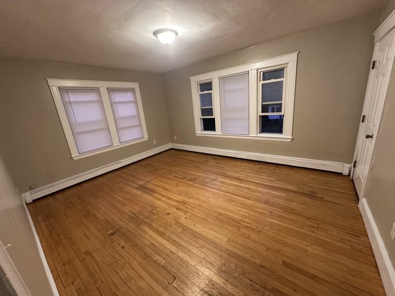 416 Brighton Ave - Photo 2 of 4