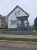 2714 W Walnut St - Photo 1 of 1