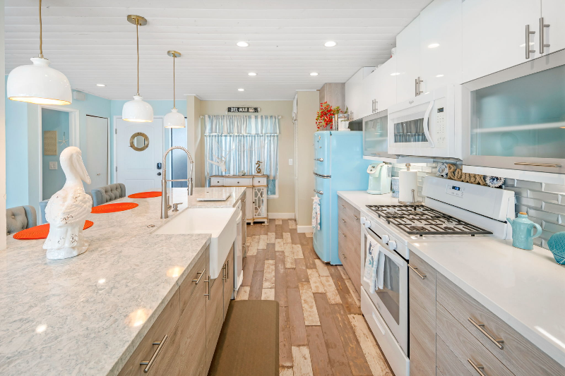 303 8th Street - Photo 6 of 20