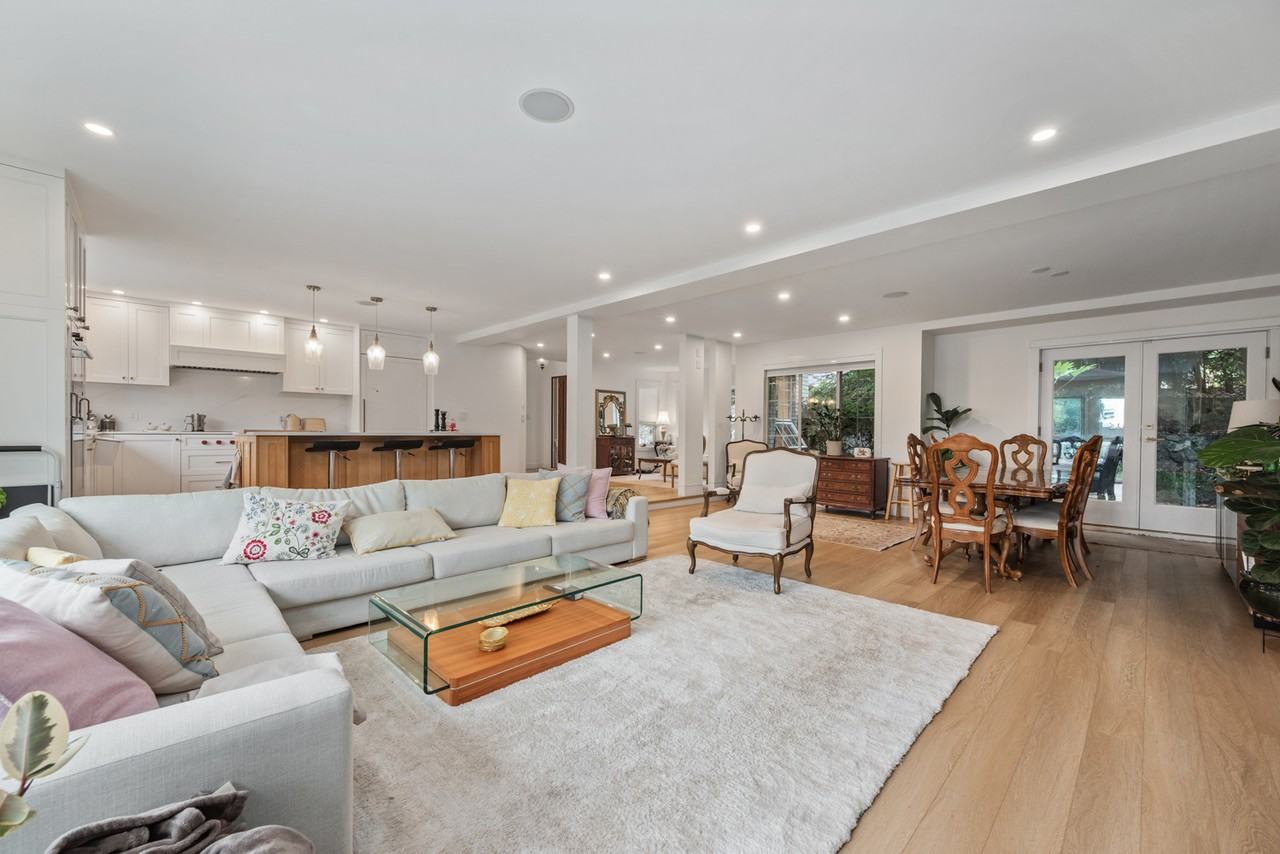 1390 Lawson Avenue - Photo 4 of 24