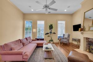 featured image of 216 W Park Ave #C