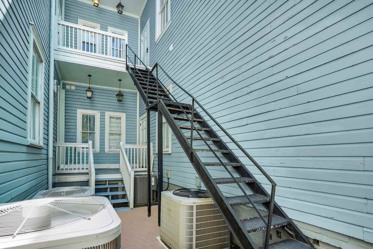 216 W Park Ave #C - Photo 5 of 25