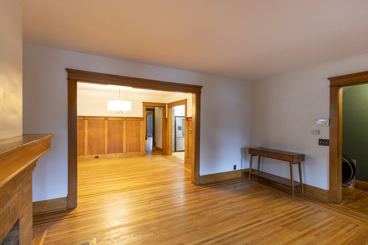 753 Amherst St - Photo 2 of 10