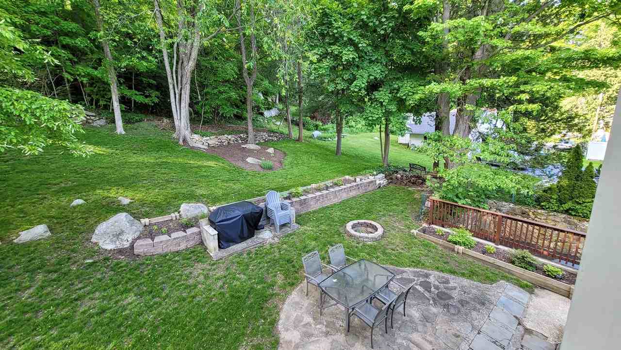 156 E Main St #2ndFL - Photo 4 of 18
