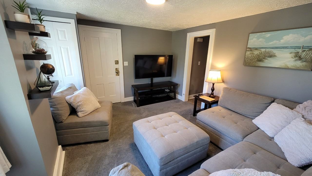 156 E Main St #2ndFL - Photo 7 of 18