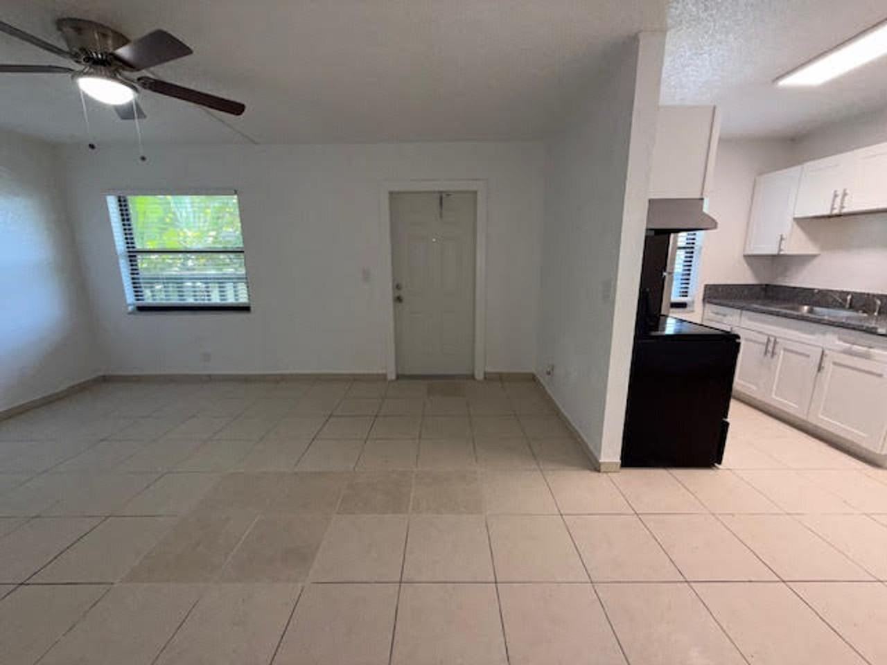 Riverside Manor/N'ice Apartments - Photo 7 of 12