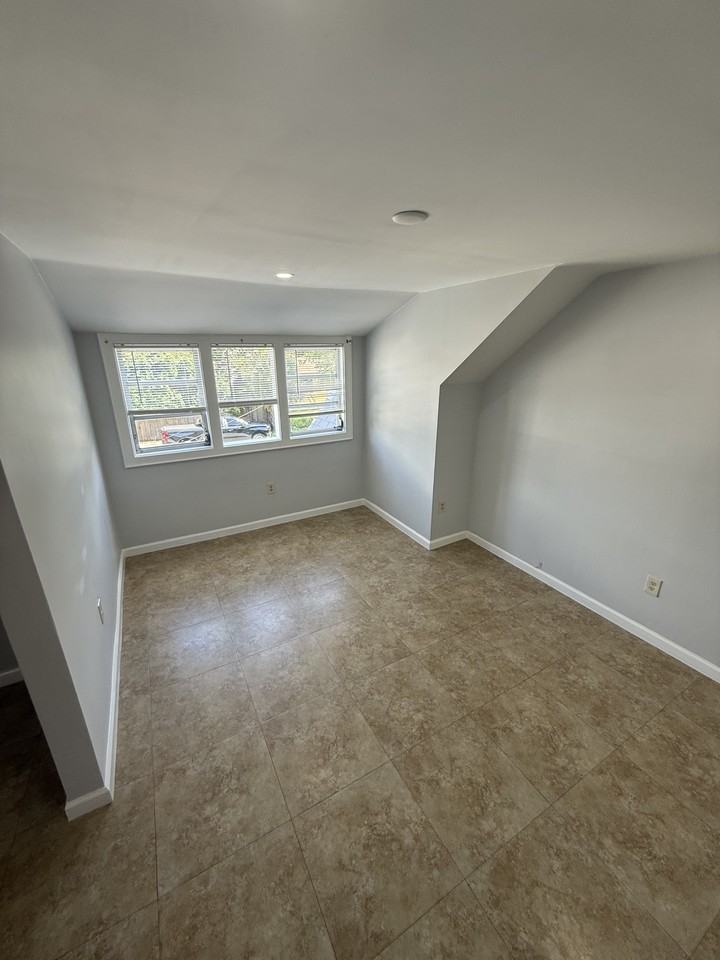 1410 Sw 19th Ter #1410 - Photo 3 of 20