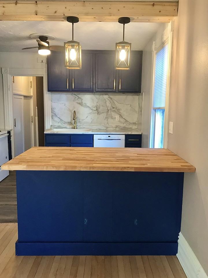 724 W Broadway St #2 - Photo 2 of 14