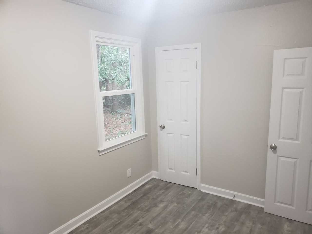 10 Country Squire Ct - Photo 5 of 10