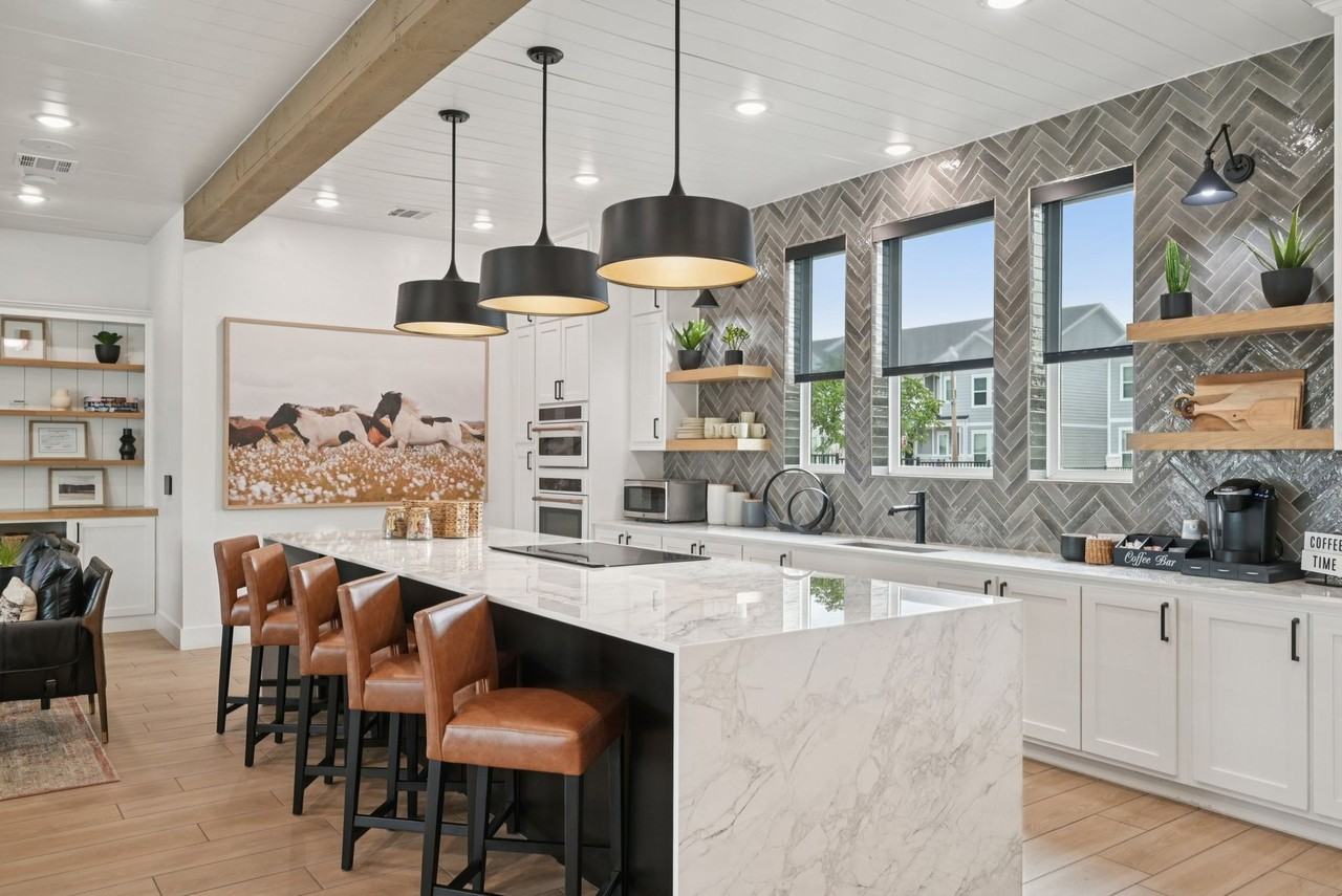 Carmel Villas - Photo 5 of 23