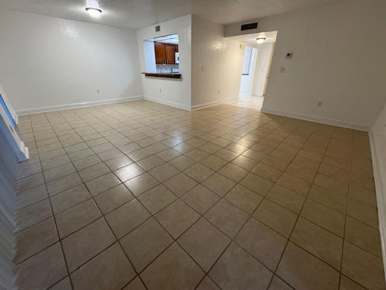 Fairway Views - Photo 3 of 7