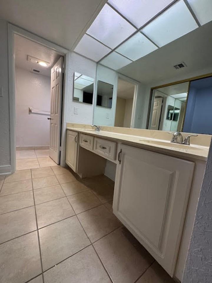 Fairway Views - Photo 5 of 7