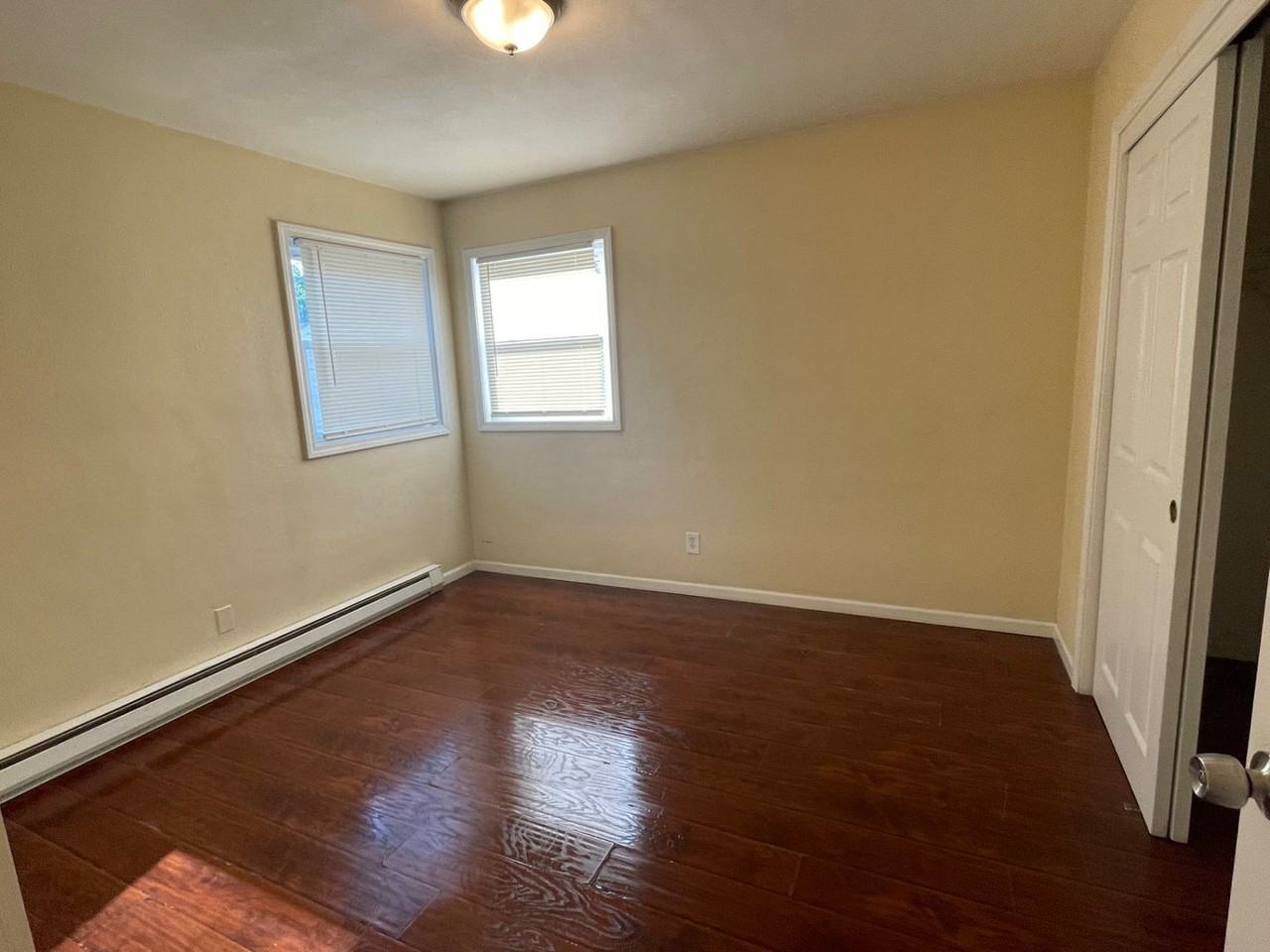 1904 Auburn St - Photo 6 of 11