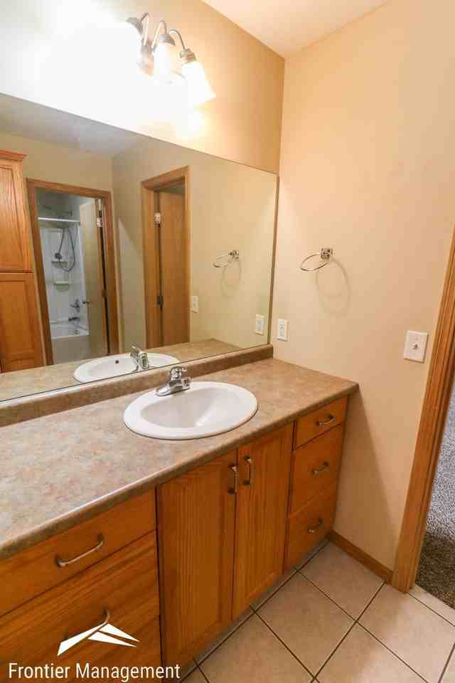 2714 Donnas Way - Photo 6 of 12