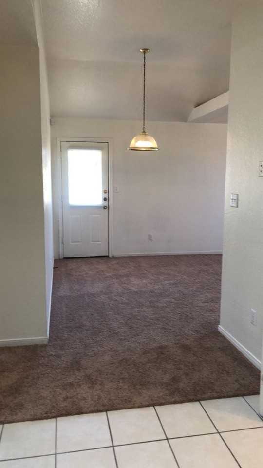 3802B Hitchrock Dr - Photo 4 of 12