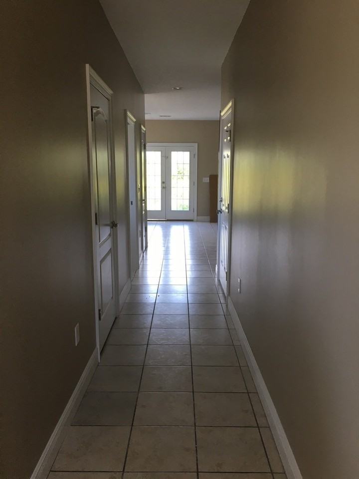 403 Judy Pl - Photo 3 of 16