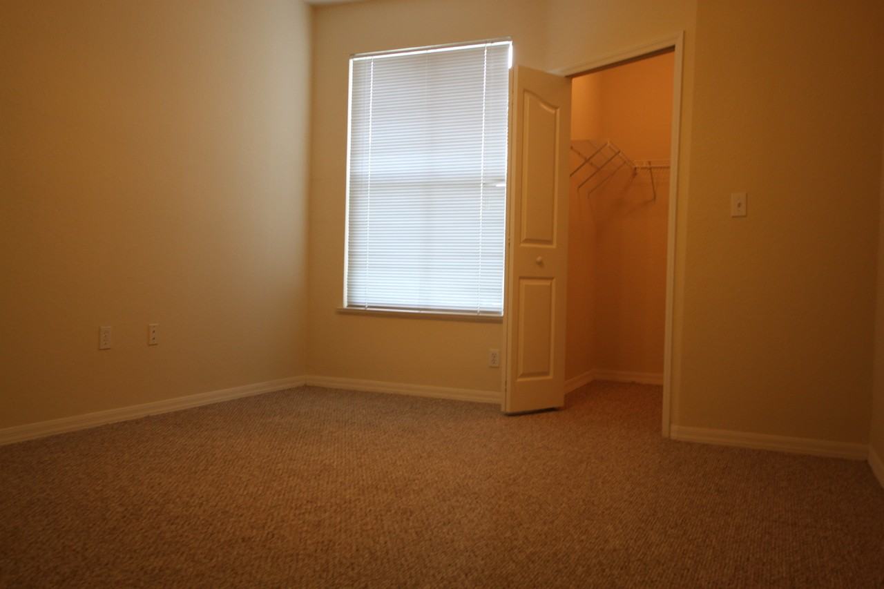 5811 Legacy Crescent Place #202 - Photo 5 of 22