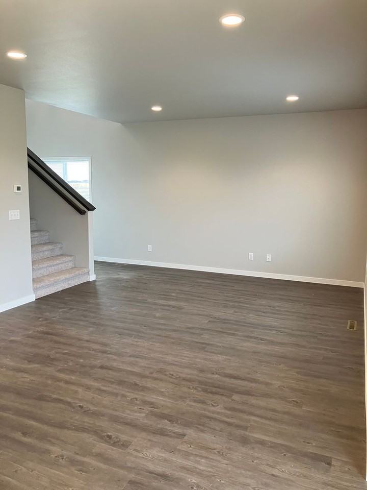 6683 28th Street South - Photo 6 of 17