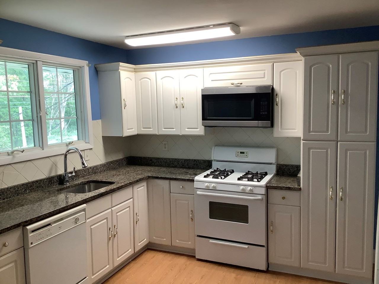 8902 Maplebrook Rd - Photo 6 of 30