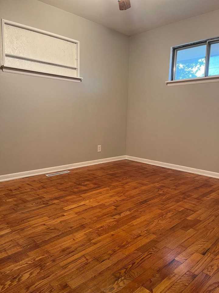 1653 N Hayes Ave - Photo 7 of 25