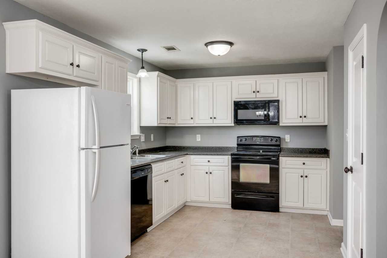 716 Whispering Willow Way - Photo 6 of 26