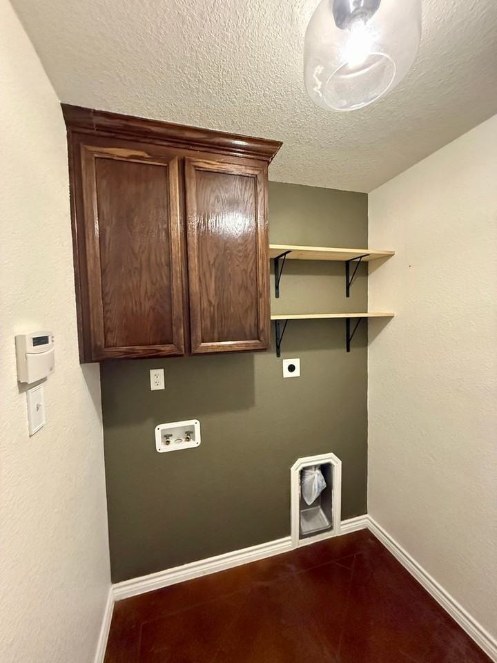 2039 Rustling Oaksdrive - Photo 7 of 16