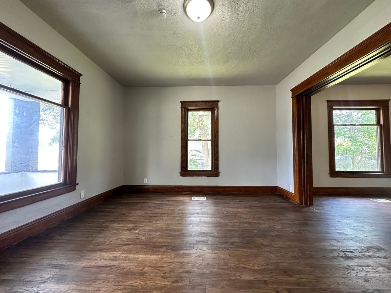 198 Lathrop Avenue - Photo 3 of 22