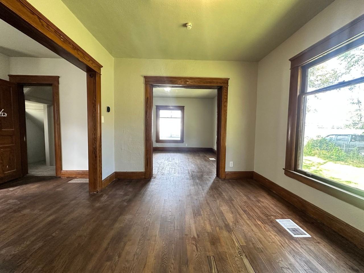 198 Lathrop Avenue - Photo 6 of 22